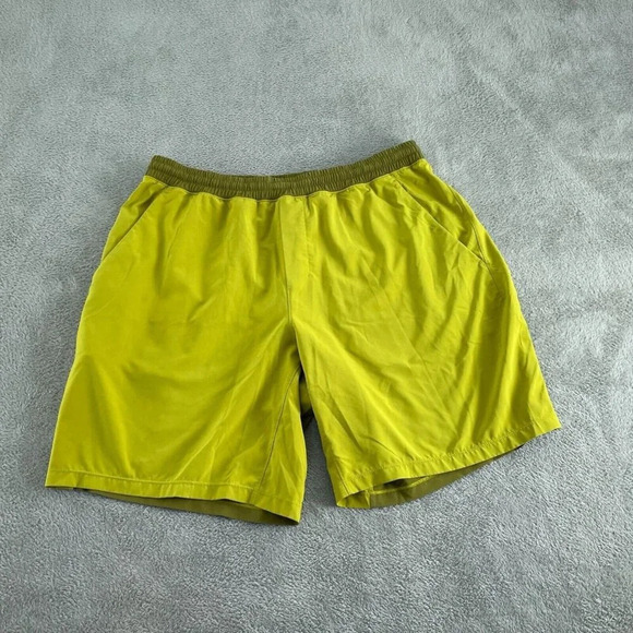 Lululemon Mens Olive Green Running Shorts Size L with Elastic 4705 - Picture 1 of 9